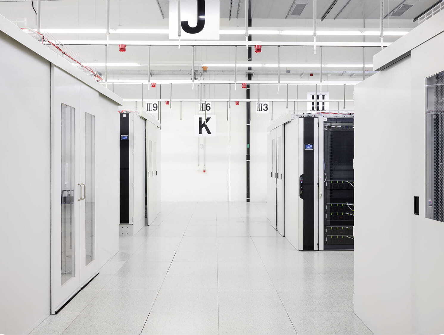 DALCO data center corridor